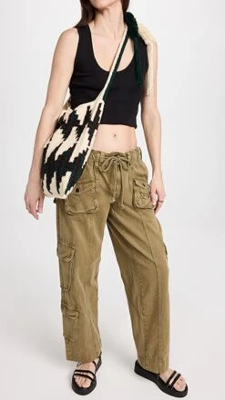 Front Page -Jacquemus Shop ameql300151f975 1680807636955 2 0. UX357 QL90