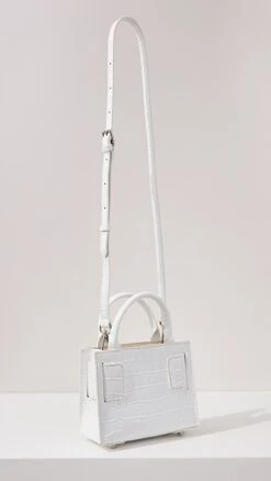 Brandon Blackwood Kuei Bag -Jacquemus Shop bwood30082102ca 1682437877953 2 0. UX357 QL90