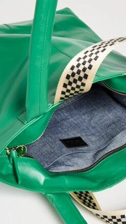 Clare V. Travailler Magazine Tote -Jacquemus Shop clare210321f666 1679515195374 2 0. UX357 QL90