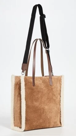 Golden Goose Golden Tote -Jacquemus Shop goose2120112408 1630616916091 2 0. UX357 QL90