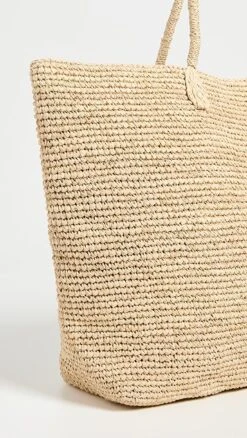 Hat Attack Jane Tote -Jacquemus Shop hatta3044514a9b 1637695970639 2 0. UX357 QL90