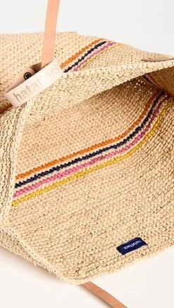 Hat Attack Iris Tote -Jacquemus Shop hatta305081c3c8 1678379005762 2 0. UX357 QL90