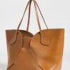 Hereu Sepal Leather -Jacquemus Shop hereu3008212798 1682367185117 2 0. UX357 QL90
