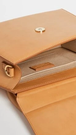 Jacquemus Le Grand Chiquito Bag -Jacquemus Shop jcque3076358730 1629147717038 2 0. UX357 QL90