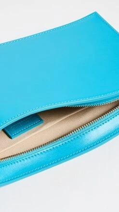 Jacquemus La Vague Shoulder Bag -Jacquemus Shop jcque308721738e 1656522281727 2 0. UX357 QL90