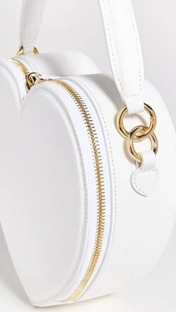 Liselle Kiss Harley -Jacquemus Shop lkiss3000376219 1677617454226 2 0. UX357 QL90