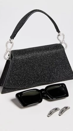 MACH & MACH Samantha Classic Bag -Jacquemus Shop macma300401cd2d 1659638354039 2 0. UX357 QL90