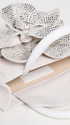 MACH & MACH Crystal Flower Handbag -Jacquemus Shop macma3009039540 1678221289481 2 0. UX357 QL90