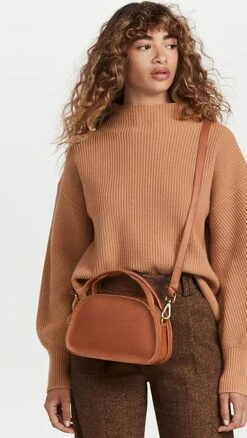 Madewell The Sydney Zip Top Crossbody -Jacquemus Shop madew452071bae1 1630611929666 2 0. UX357 QL90