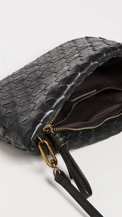 Madewell Puffy Woven Crossbody -Jacquemus Shop madew46340156dd 1681844165686 2 0. UX357 QL90