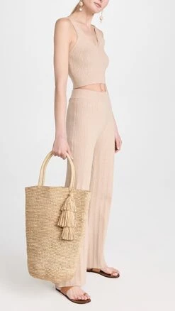 Mar Y Sol Skye Tote -Jacquemus Shop madim3018414a9b 1669753508424 2 0. UX357 QL90