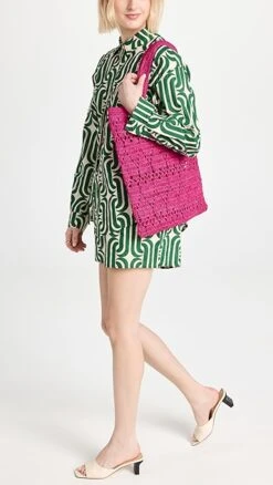 Mar Y Sol Anna Bella Tote -Jacquemus Shop madim301961a561 1677104396889 2 0. UX357 QL90