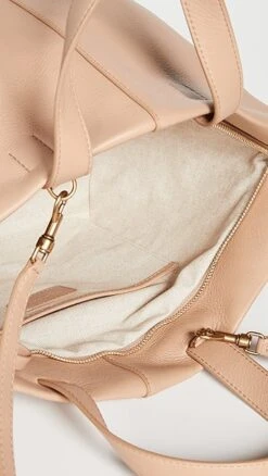 Mansur Gavriel Tulipano Tote -Jacquemus Shop mandb3022869638 1623103140025 2 0. UX357 QL90