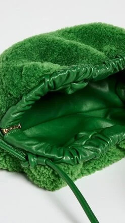 Mansur Gavriel Mini Cloud Clutch -Jacquemus Shop mandb303801a531 1670436573416 2 0. UX357 QL90