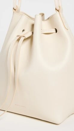 Mansur Gavriel Twist Bucket -Jacquemus Shop mandb3039411338 1676064468321 2 0. UX357 QL90