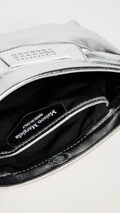 Maison Margiela Glam Slam Red Carpet Mini -Jacquemus Shop margi4104212208 1681167618110 2 0. UX357 QL90