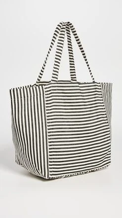Mercado Global Blanca Tote 10 Mercado Global Blanca Tote -Jacquemus Shop mercd3005034890 1675463231275 2 0. UX357 QL90