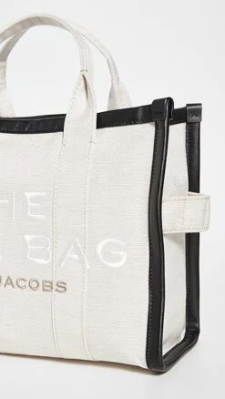 Marc Jacobs The Small Traveler Tote -Jacquemus Shop mjadb3334611611 q4 2 0. UX357 QL90