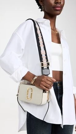 Front Page -Jacquemus Shop mjadb3380511b0e 1651598321529 2 0. UX357 QL90