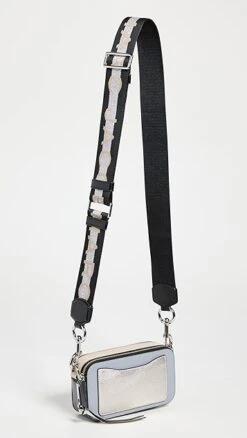 Marc Jacobs The Snapshot Bag -Jacquemus Shop mjadb338291e8c8 1673201023591 2 0. UX357 QL90