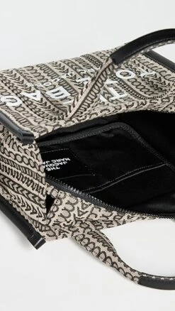 Marc Jacobs The Monogram Mini Tote Bag -Jacquemus Shop mjadb3384017908 1668728645128 2 0. UX357 QL90