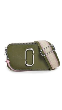 Marc Jacobs The Snapshot -Jacquemus Shop mjadb338451e8cb 1672273196056 2 0. UX357 QL90