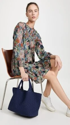 Naghedi St. Barths Medium Tote -Jacquemus Shop naghe3018315772 1644441092982 2 0. UX357 QL90