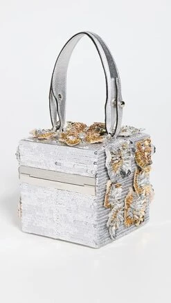 Oscar De La Renta Alibi Cube -Jacquemus Shop orent3093312208 1678816176393 2 0. UX357 QL90