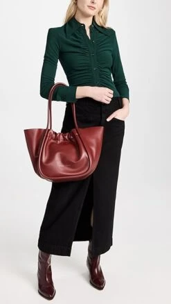 Proenza Schouler Large Ruched Tote -Jacquemus Shop prosh2061312702 1672936055835 2 0. UX357 QL90