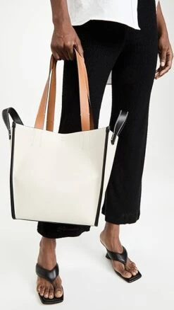 Proenza Schouler White Label Large Mercer Leather Tote -Jacquemus Shop pswll3021412026 1648162846440 2 0. UX357 QL90