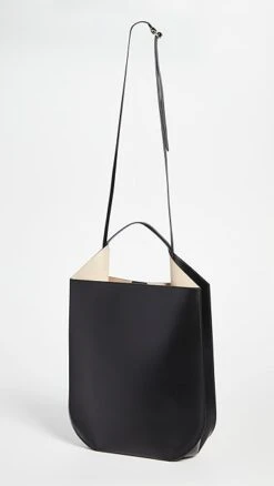 Ree Projects Helene Large Bag -Jacquemus Shop reeee300011b002 1629913027745 2 0. UX357 QL90