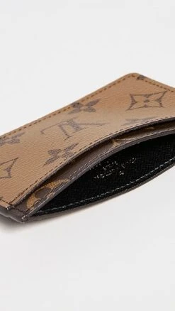 Shopbop Archive Louis Vuitton Card Holder, Reverse Monog -Jacquemus Shop sbadb3148011409 1658954737892 2 0. UX357 QL90