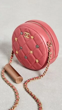 Shopbop Archive Chanel Round Icon Chain Clutch -Jacquemus Shop sbadb3193411de9 1678396797714 2 0. UX357 QL90