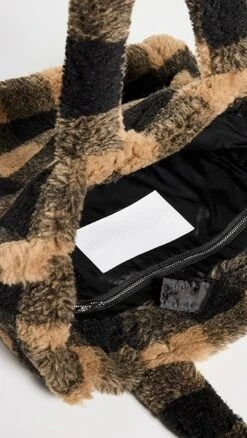 STAND STUDIO Lolita Tote -Jacquemus Shop stand3013351379 1670442858675 2 0. UX357 QL90