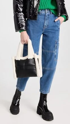 STAND STUDIO Liz Mini Quilt Bag 9 STAND STUDIO Liz Mini Quilt Bag -Jacquemus Shop stand301391c683 1671072623625 2 0. UX357 QL90