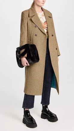 STAND STUDIO Faux Fur Soft Teddy Liz Bag -Jacquemus Shop stand301421071b 1670442863917 2 0. UX357 QL90