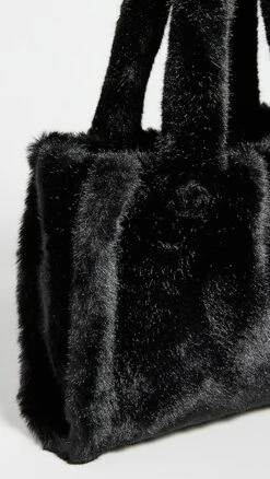 STAND STUDIO Faux Fur Soft Teddy Liz Bag -Jacquemus Shop stand301421071b 1670442864007 2 0. UX357 QL90