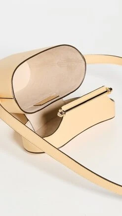 Strathberry Safari Bag -Jacquemus Shop stber301371e808 1677962350916 2 0. UX357 QL90