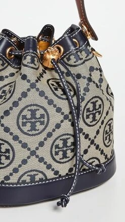 Tory Burch T Monogram Jacquard Bucket Bag -Jacquemus Shop toryb4923830530 1627940105303 2 0. UX357 QL90
