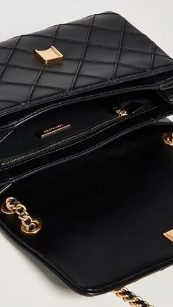 Tory Burch Fleming Soft Convertible Shoulder Bag -Jacquemus Shop toryb496831cd2d 1664222154605 2 0. UX357 QL90