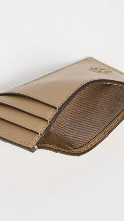 Tory Burch Fleming Soft Card Case 10 Tory Burch Fleming Soft Card Case -Jacquemus Shop toryb4968941212 1663957916842 2 0. UX357 QL90