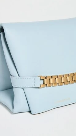 Victoria Beckham Pouch Clutch -Jacquemus Shop vbedb3025911542 1670432592341 2 0. UX357 QL90