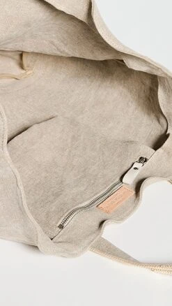 Vanessa Bruno Cabas XL Bag -Jacquemus Shop vbrun4006611534 1673308899316 2 0. UX357 QL90