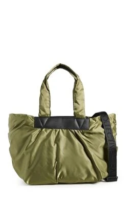 Vee Collective Caba Tote -Jacquemus Shop veeco3003514fce 1677192129179 2 0. UX357 QL90
