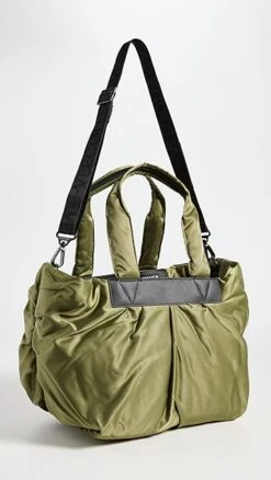 Vee Collective Caba Tote -Jacquemus Shop veeco3003514fce 1677192129248 2 0. UX357 QL90
