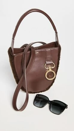 Vavvoune Mirey Teardrop Bag -Jacquemus Shop vvvne300241e3b2 1663782947229 2 0. UX357 QL90