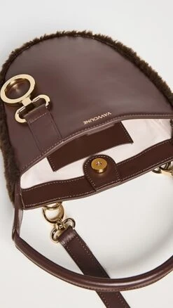 Vavvoune Mirey Teardrop Bag -Jacquemus Shop vvvne300241e3b2 1663782947293 2 0. UX357 QL90