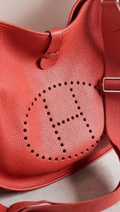 What Goes Around Comes Around Hermes Red Clemence Evelyne III Gm Bag -Jacquemus Shop wgadb36089102d9 1661972077838 2 0. UX357 QL90