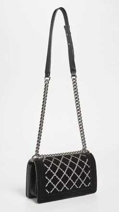 What Goes Around Comes Around Chanel Velvet Boy Medium Bag -Jacquemus Shop wgadb3643314f4b 1671136999142 2 0. UX357 QL90