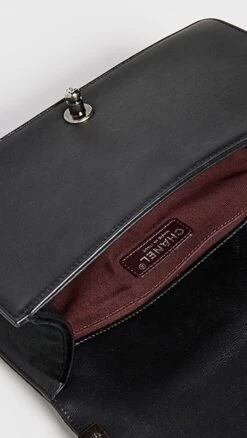 What Goes Around Comes Around Chanel Velvet Boy Medium Bag -Jacquemus Shop wgadb3643314f4b 1671136999773 2 0. UX357 QL90